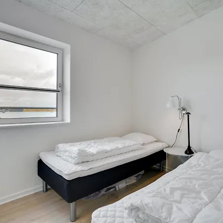 Apartment Geraldine - 250m From The Sea In Western Jutland By Interhome