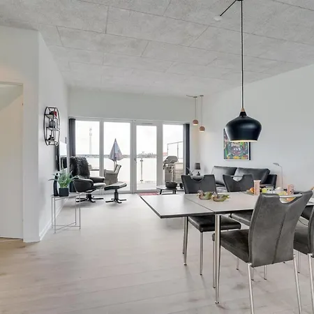 Geraldine - 250m From The Sea By Interhome *